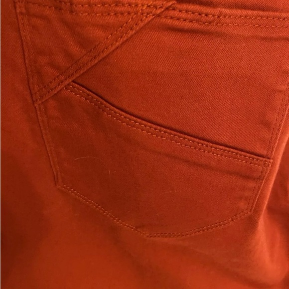 Christopher and Banks -the PERFECT Jean-  Ankle -Shaped Fit - Mid-Rise - Size 12 - Picture 3 of 7